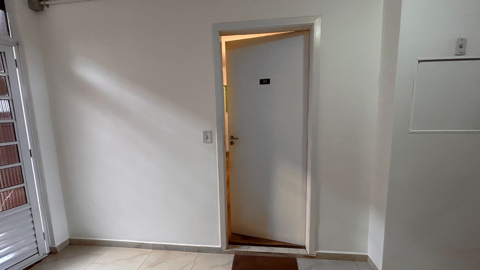 Apartamento com 2 Quartos à Venda - Foto 2