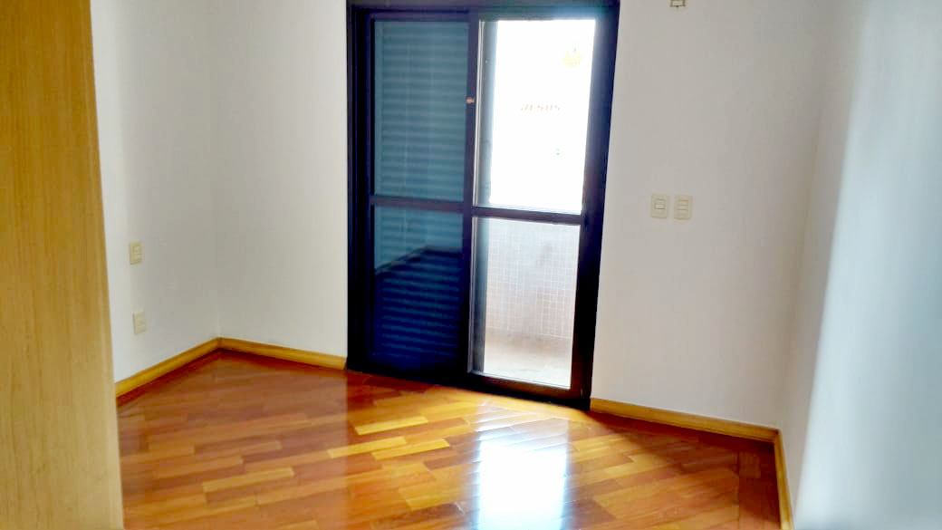 Apartamento com 4 Quartos à Venda - Foto 27