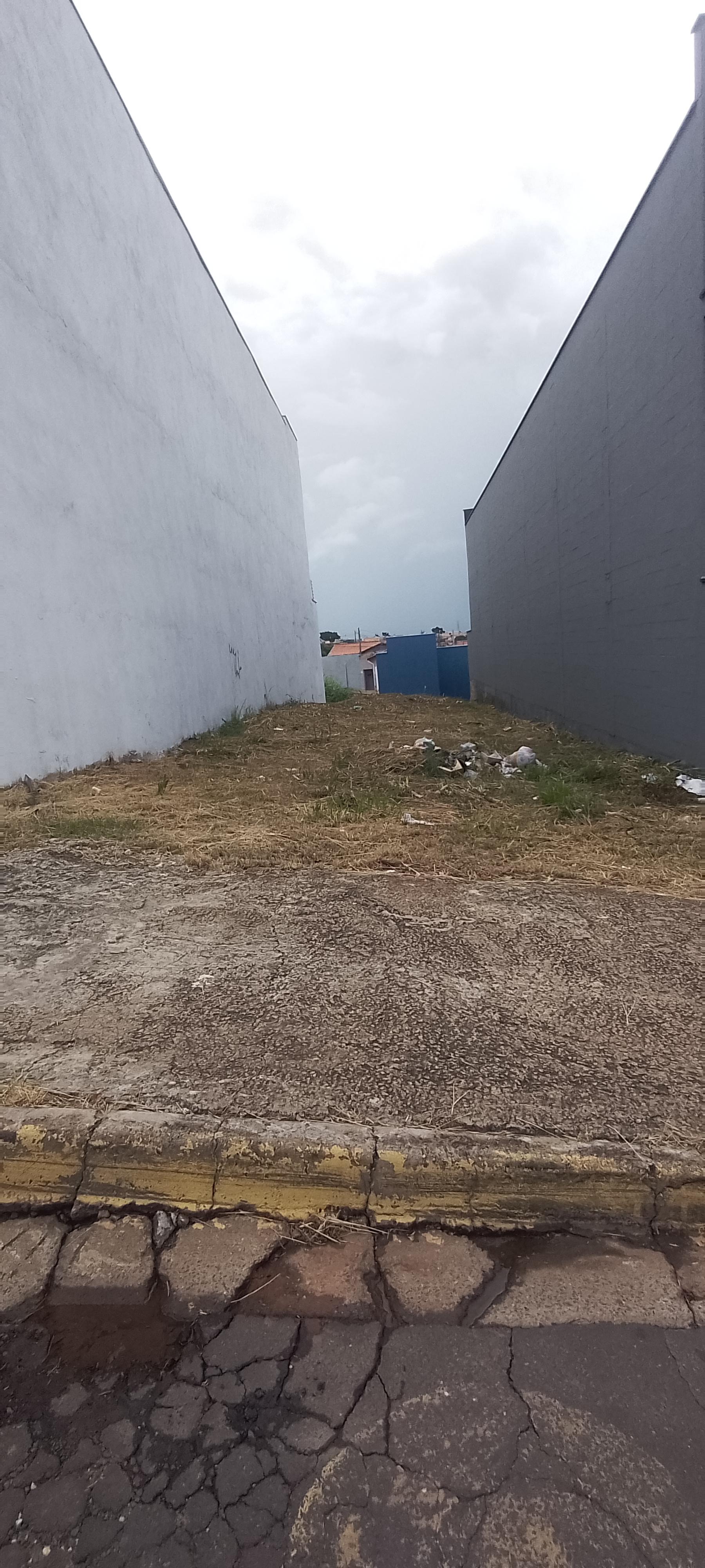 Terreno à Venda, 210,00 m² - Foto 1