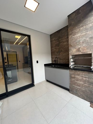 Casa com 3 Quartos à Venda - Foto 5