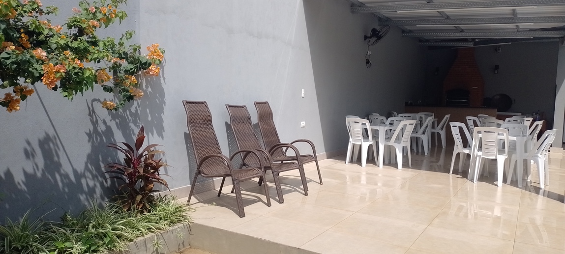Casa com 1 Quarto à Venda, 300,00 m² - Foto 2