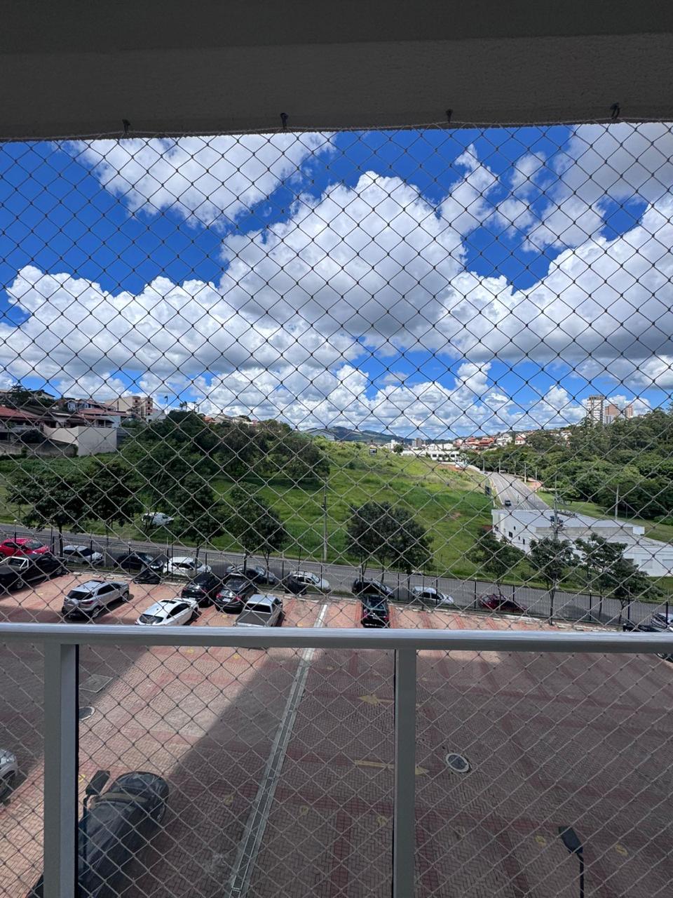 Apartamento com 3 Quartos à Venda - Foto 2